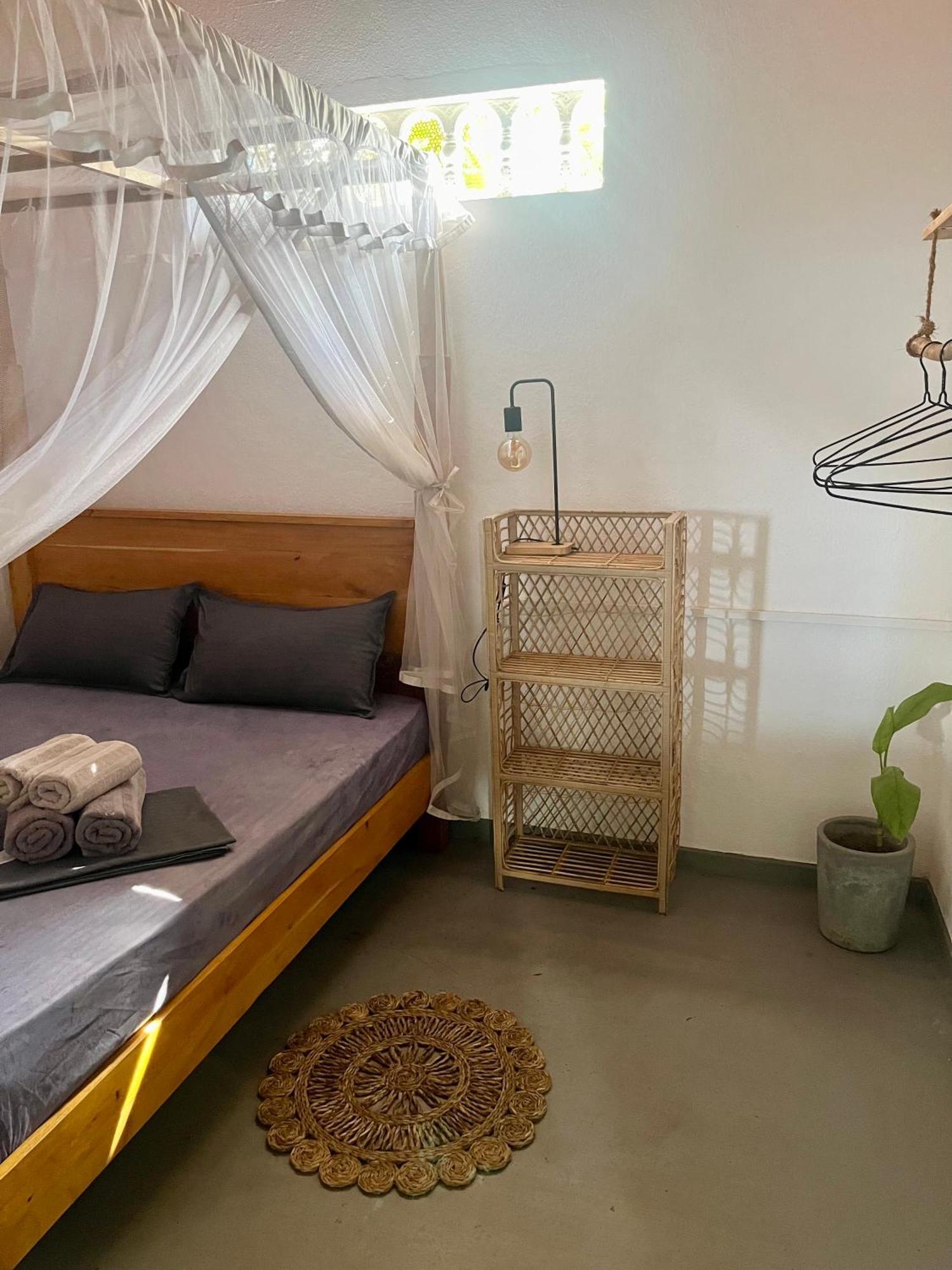 Just Another Guesthouse Polhena Экстерьер фото